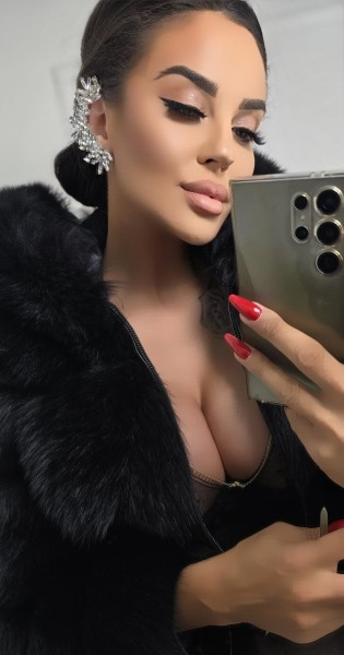 Nausznica lewa cyrkonie srebrna